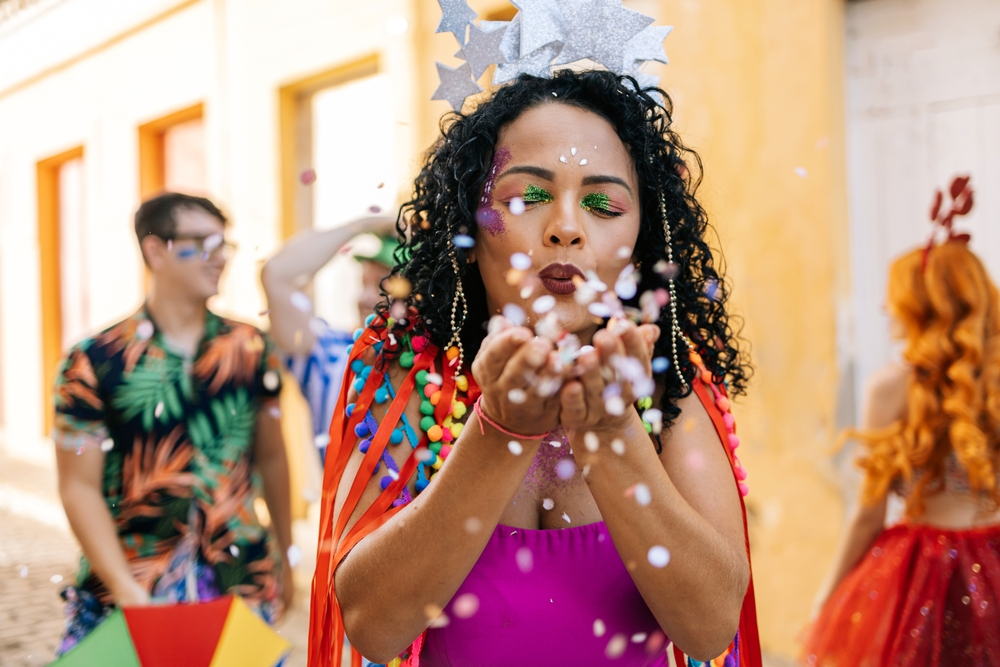 Confira cinco dicas para curtir o Carnaval com saúde e sem peso na consciência